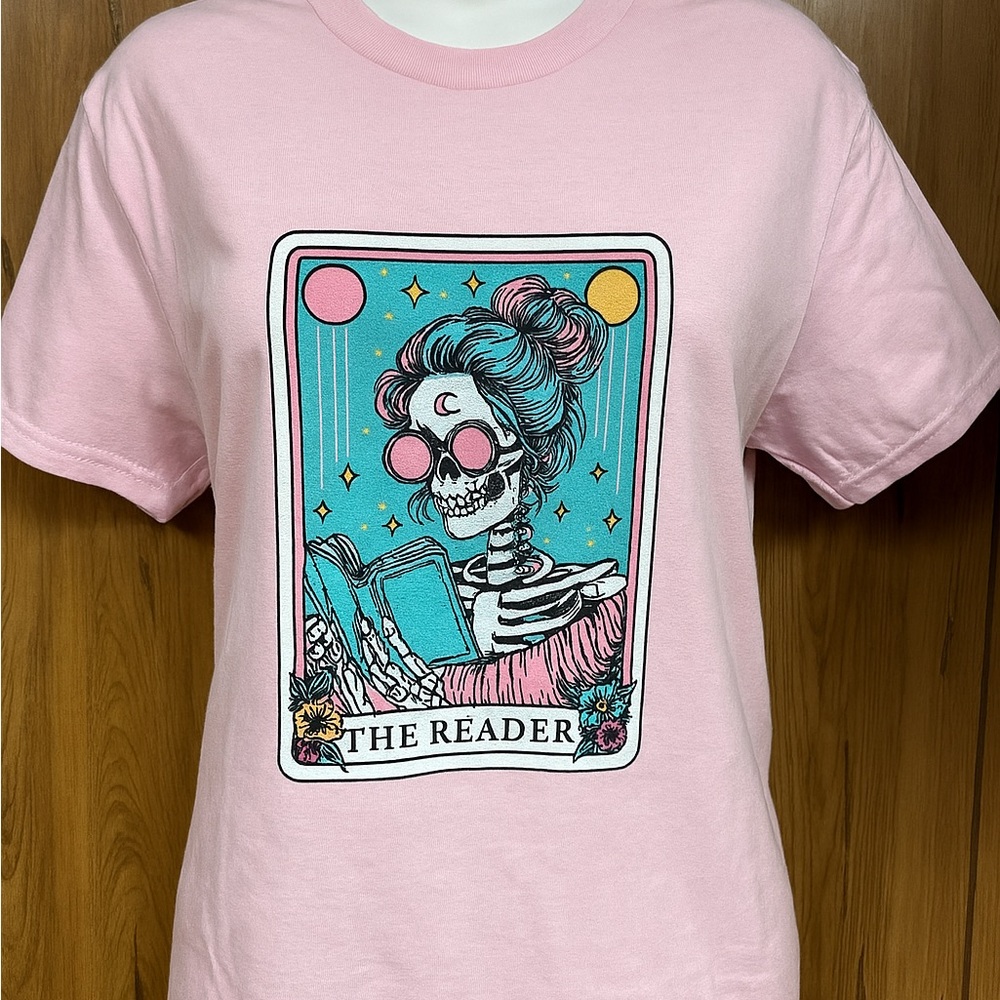 Pink Graphic Tee with Skeleton Design funny Mystic Tarot gothic